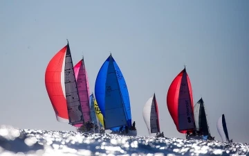 EAYK-&Ccedil;eşme Marina Kış Trofesi başladı
