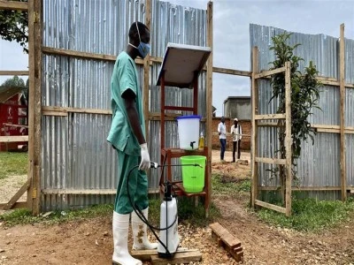 Ebola salgınında &ouml;lenlerin sayısı artıyor! 