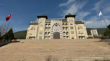 Ebrar Sitesi m&uuml;teahhitlerinden Tevfik T; "Ben &ouml;ğretmenim, inşaattan anlamam, ne ile su&ccedil;landığımı anlamış değilim"
