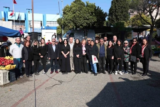 EBŞT sahneledikleri oyunlarla toplumsal sorunlara dikkat &ccedil;ekiyor
