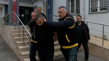 Eczacı kalfası ile ev arkadaşını kendisine k&uuml;frettikleri i&ccedil;in &ouml;ld&uuml;rm&uuml;ş (2)