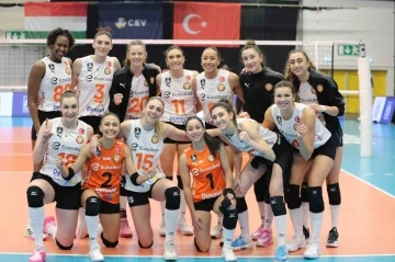 Eczacıbaşı Dynavit, Budapeşte&rsquo;den galibiyetle d&ouml;n&uuml;yor
