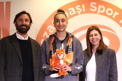 Eczacıbaşı Dynavit, Elif Şahin ile &ldquo;Yola Devam&rdquo; Dedi