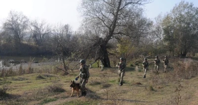 Edirne&rsquo;de durdurulan ara&ccedil;larda 9 ka&ccedil;ak g&ouml;&ccedil;men yakalandı, 2 organizat&ouml;r tutuklandı