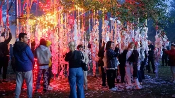 Kakava Hıdırellez Şenliği g&uuml;n ağarıncaya kadar devam etti