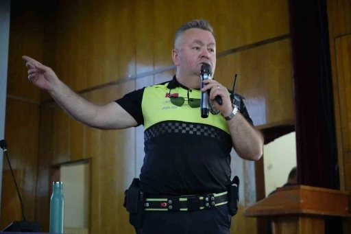 Edirne&rsquo;de motokuryelere trafik eğitimi verildi
