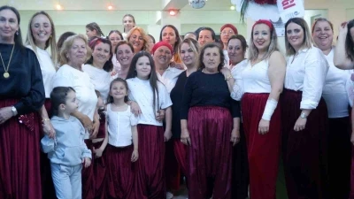 Edirne&rsquo;de şalvar gecesi renkli g&ouml;r&uuml;nt&uuml;lere sahne oldu
