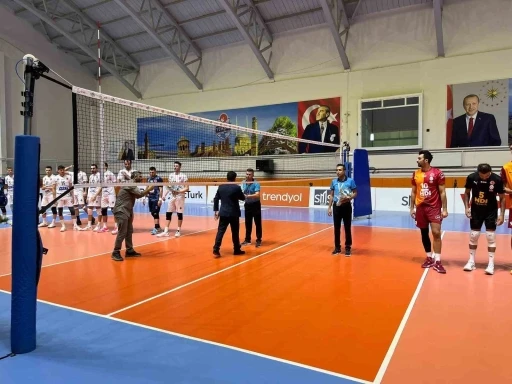 Efeler Ligi: T&Uuml;RŞAD: 0 - Galatasaray: 3
