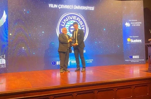 Ege &Uuml;niversitesi &rsquo;En &Ccedil;evreci &Uuml;niversite&rsquo; &ouml;d&uuml;l&uuml;ne layık g&ouml;r&uuml;ld&uuml;
