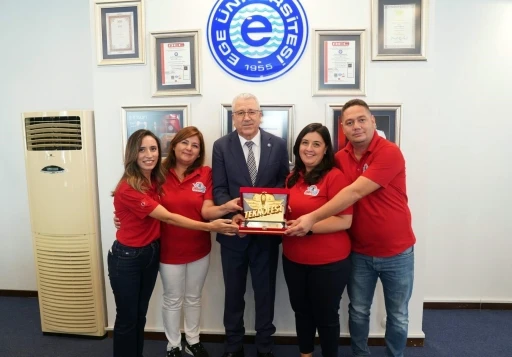 Egeli gen&ccedil;ler, akciğer kanseri erken tanı kiti geliştirdi
