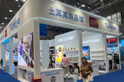 Egeli İhracat&ccedil;ılar &Ccedil;in&rsquo;e 1 Milyar Dolar İhracat Hedefi Belirledi