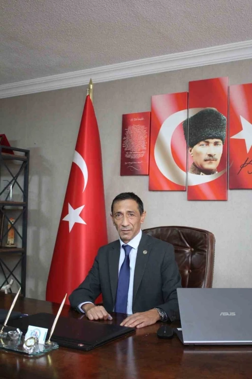 Eğitim ve Bilim G&uuml;c&uuml; Dayanışma Sendikası Genel Başkanı &Ouml;zat: &ldquo;Eğitimden ve &ccedil;ocuklarımızın geleceğinden tasarruf olmaz&rdquo;
