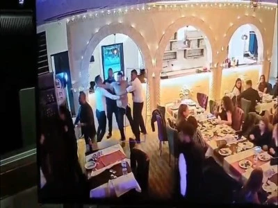 Eğlence mekanına silahlı baskın