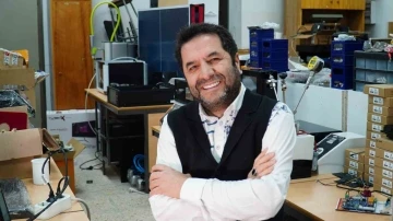 Einstein&rsquo;ın Nobel &ouml;d&uuml;l&uuml; aldığı  &rsquo;foton teorisi&rsquo;ni T&uuml;rk profes&ouml;r ispatladı
