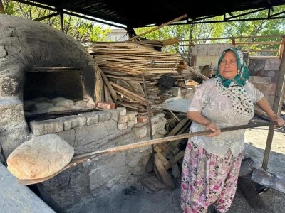 Bursa'da ekşi maya k&ouml;y ekmeğiyle başarı hikayesi yazıyor