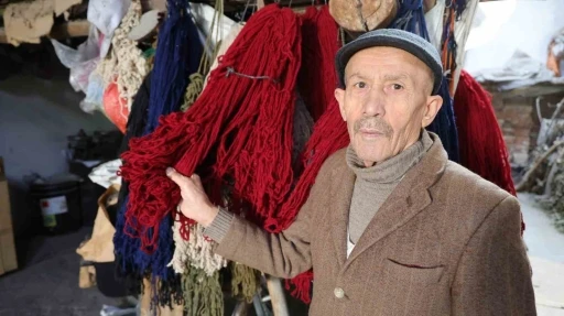 El dokuması halılara renk veren k&ouml;k boyacılığı yok olmakla karşı karşıya
