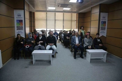 Elazığ Belediyesi, dil ve konuşma becerileri semineri d&uuml;zenledi
