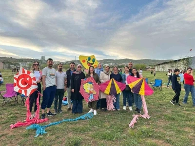Elazığ&rsquo;da 3. geleneksel u&ccedil;urtma şenliği
