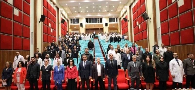 Elazığ&rsquo;da hemşireler ve ebeler g&uuml;n&uuml; kutlandı
