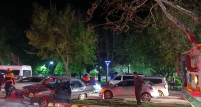 Elazığ&rsquo;da zincirleme trafik kazası: 2 yaralı
