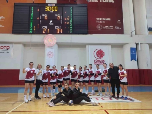 Elazığ Gen&ccedil;lik Spor, Play-Off&rsquo;a namağlup gidiyor
