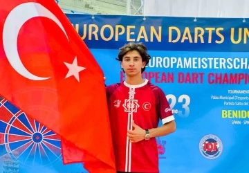 Elazığlı dart sporcusu Mahmut Demir, milli takım se&ccedil;melerinde
