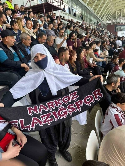 Elazığspor fanatiği Muhsine nine
