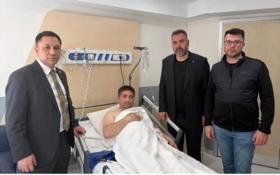 Elektrik akımına kapılan Akar'a ziyaret