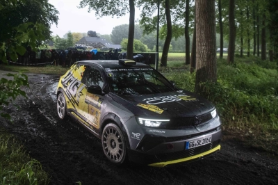 Elektrikli Arabaların Ralli Versiyonu Heyecan Yarattı