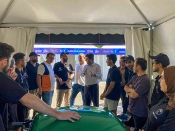 Elektrikli ara&ccedil;lar pistte Rekt&ouml;r Sarıbıyık destekte
