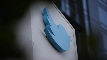 Elon Musk, Pfizer y&ouml;neticisinin aşı karşıtı paylaşımlar i&ccedil;in Twitter'a yaptığı baskıyı ifşa ett