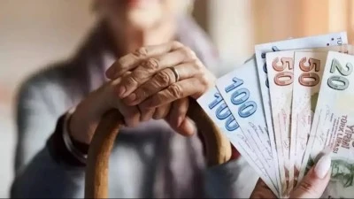 Emekli bayram ikramiyeleri &ouml;demeleri yarın başlayacak! 
