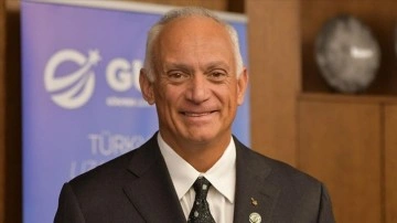 Emekli NASA astronotu Olivas: İnsanlar, nasıl Ay'a gidebileceğimizi anlamakta zorluk &ccedil;ekiyor