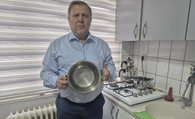 Emeklinin tenceresinde dert pişiyor!