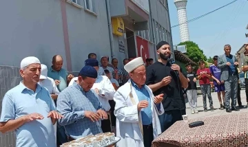 Emet&rsquo;te k&ouml;yl&uuml;ler yağmur duasına &ccedil;ıktı
