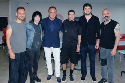 Emin Hitay&rsquo;dan lise mezuniyetinin 50. yılında   &ouml;ğrencilere konser armağanı