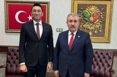 Emir Faruk Uzunpınar, B&uuml;y&uuml;k Birlik Partisi Mali İşlerden Sorumlu Başkan Yardımcısı olarak atandı