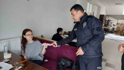 Emniyetten MYO &ouml;ğrencilerine KADES bilgilendirmesi
