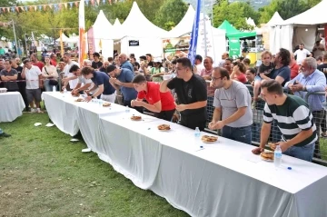 En &ccedil;ok yiyenlerin kazandığı festival