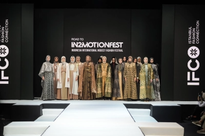 Endonezyalı Modacılardan İstanbul'da Defile