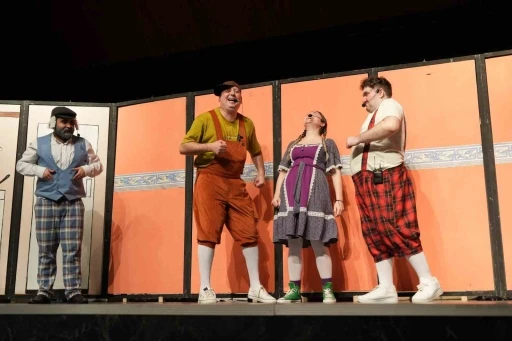 Enerji tasarrufu i&ccedil;in tiyatro etkinliği: "Enerji Takımı" ile 5 bin &ccedil;ocuğa ulaşılacak
