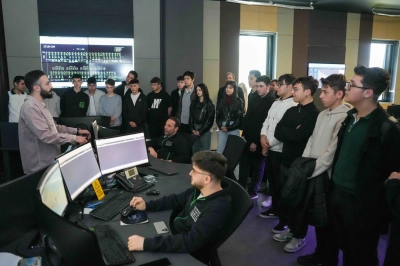 Enerjinin Yıldızları Projesi 421 Mezunla Sekt&ouml;re G&uuml;&ccedil; Katıyor