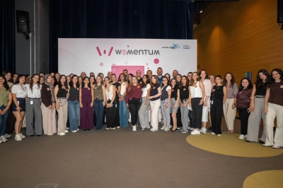 Enerjisa &Uuml;retim&rsquo;in Womentum Programı 11 Bin Gence Ulaştı