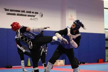 Enerjisini atmak i&ccedil;in tekvandoya başladı şimdi olimpiyatlarda altın madalya hedefliyor