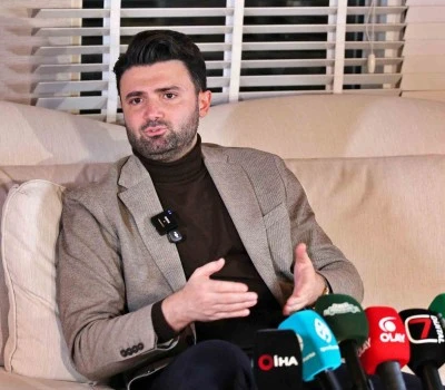 Bursaspor Başkanı Enes &Ccedil;elik: Futbol taraftarla g&uuml;zel