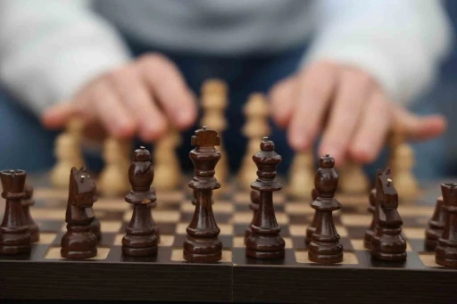 Engelleri &rsquo;Mat&rsquo; ediyorlar
