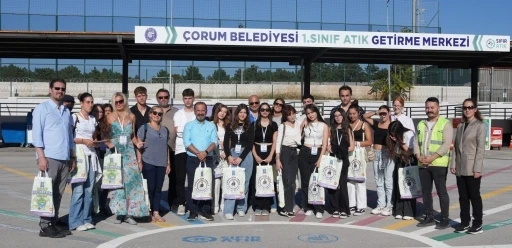 Erasmus &ouml;ğrencileri Belediyesi&rsquo;nin &ldquo;Sıfır Atık&rdquo; tesisini incelediler
