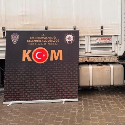 Erciş&rsquo;te 844 litre ka&ccedil;ak akaryakıt yakalandı
