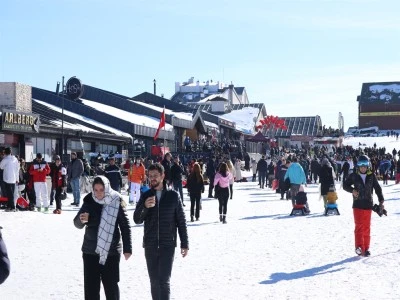 Erciyes Kayak Merkezi'nde yeni sezon a&ccedil;ıldı