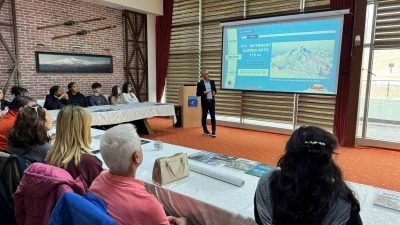 Erciyes, Romanya ve Karayipler&rsquo;den gelen gen&ccedil;leri hayran bıraktı
